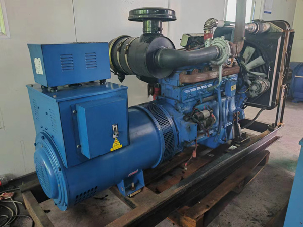 袁州100kW柴油发电机组使用多级机油有哪些优缺点？